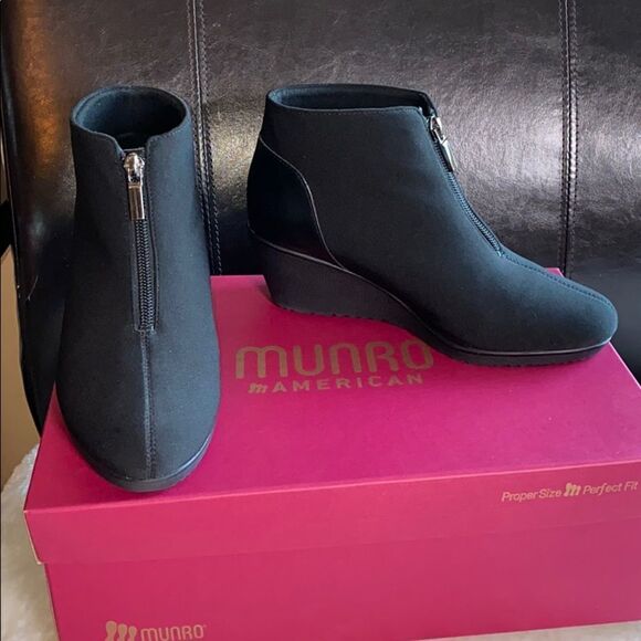 Munro | Rachael Ankle Bootie - Picture 7 of 8